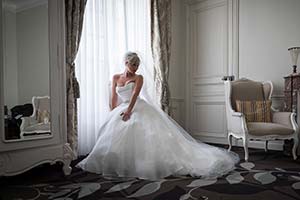 Bride at Chateau de la Cazine